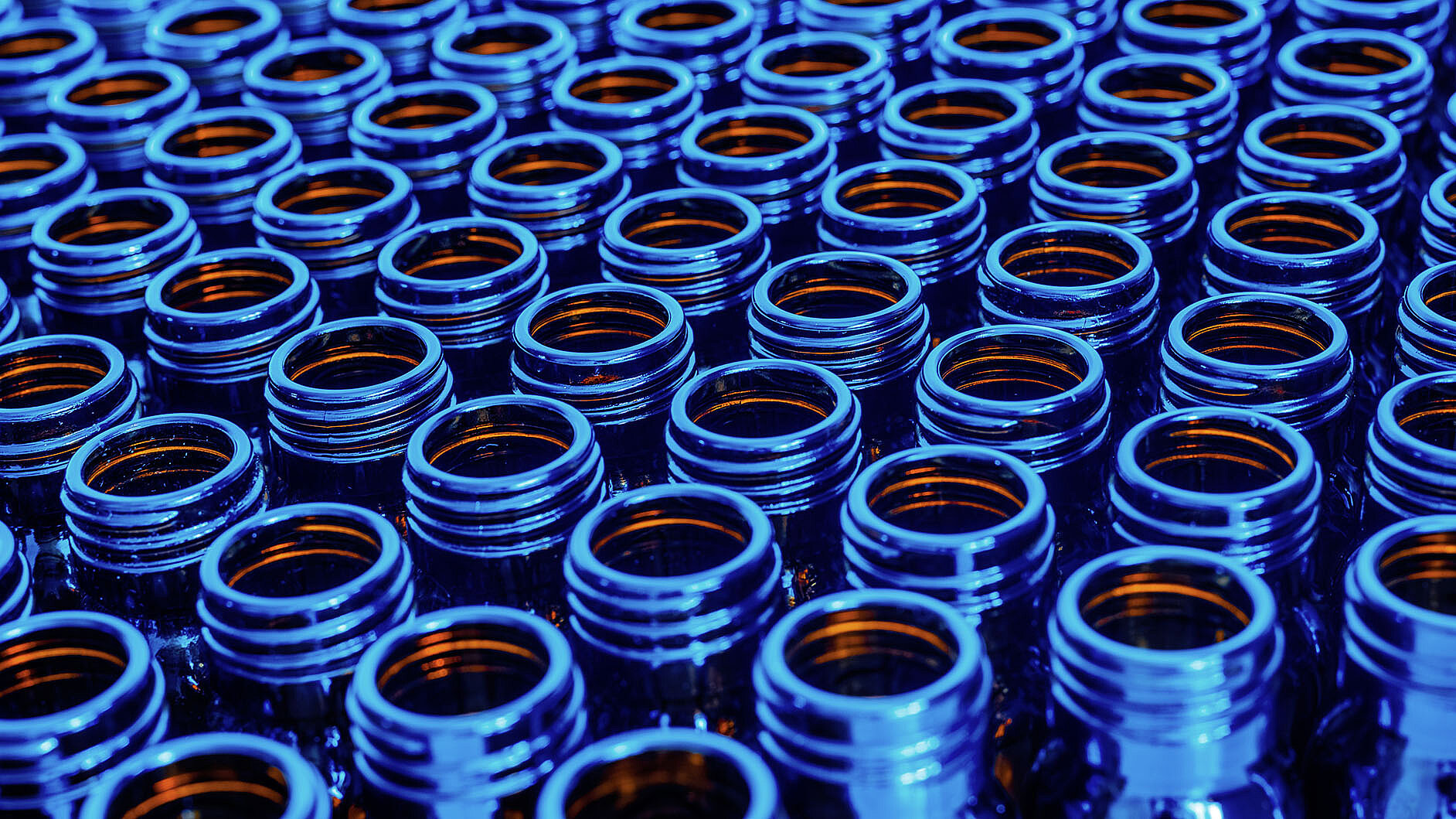 Galvanisch beschichtete Schrauben in der Galvanikbranche bei CAVISONIC