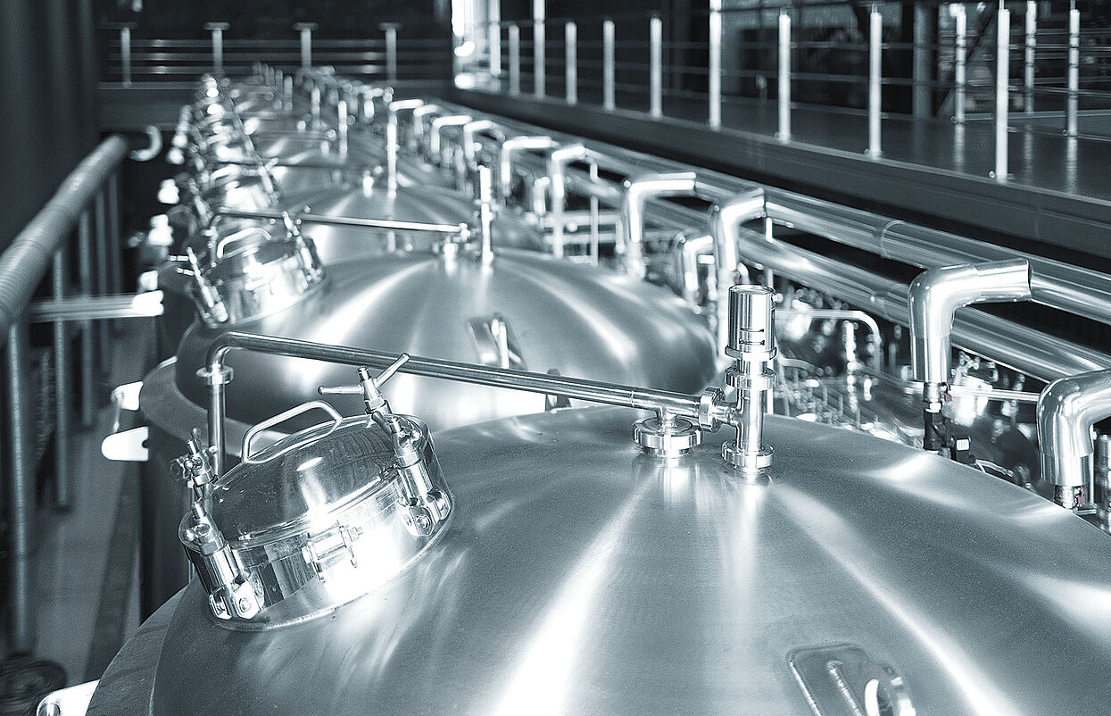 Produktionslinie in der Chemieindustrie bei CAVISONIC