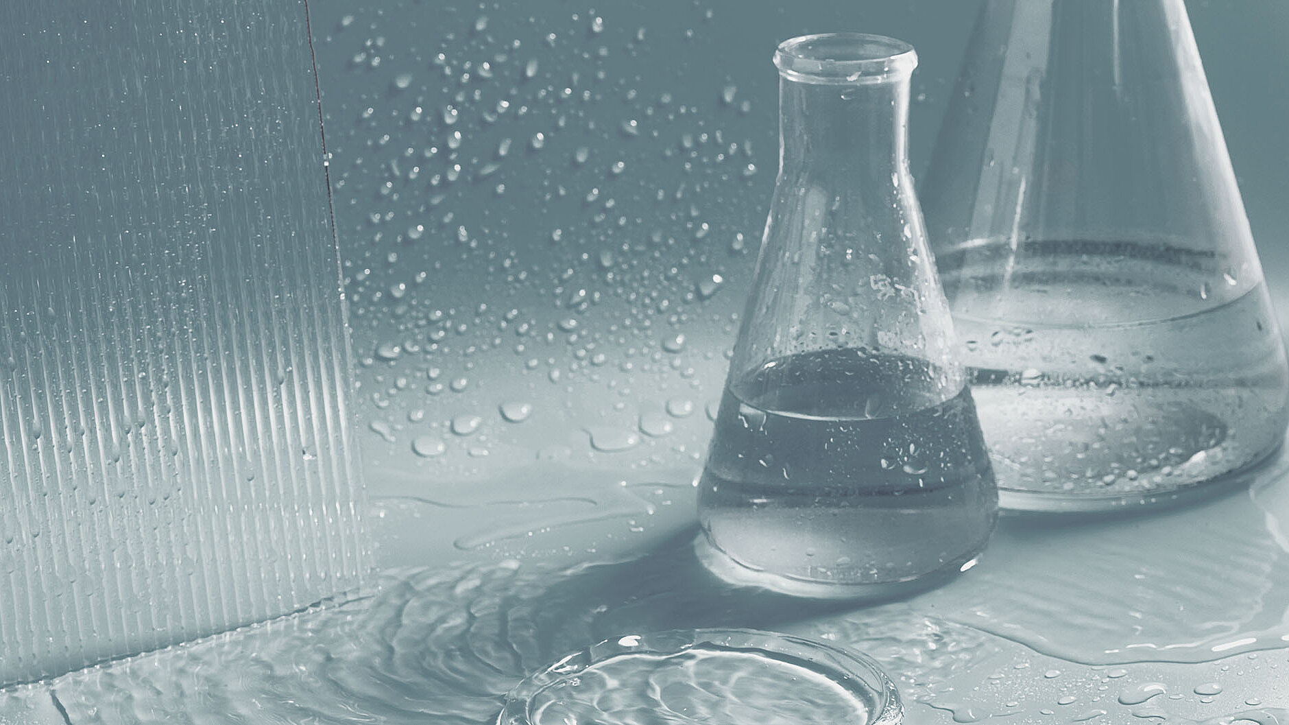 Laborglaskolben aus der Chemiebranche bei CAVISONIC